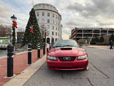2004 Ford Mustang GT Deluxe