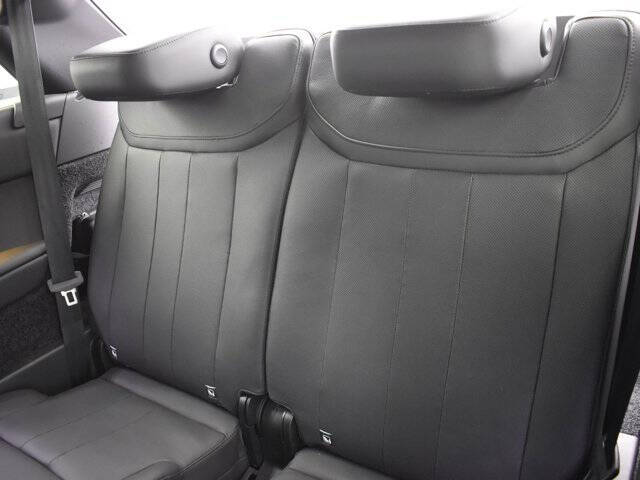 2023 Land Rover Range Rover P400 SE LWB