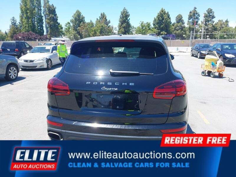 2017 Porsche Cayenne Platinum Edition
