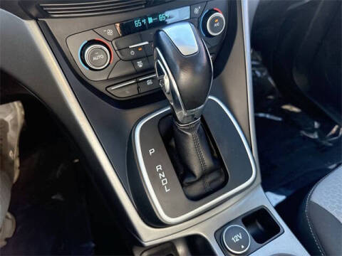 2017 Ford C-MAX Hybrid SE