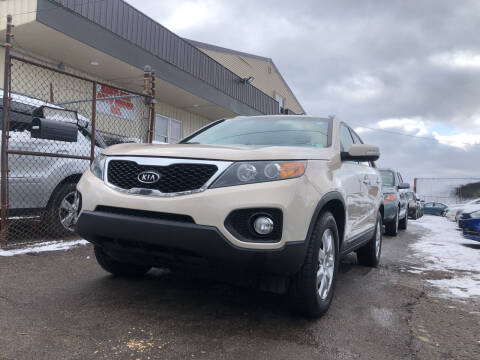 2011 Kia Sorento for sale at Six Brothers Mega Lot in Youngstown OH