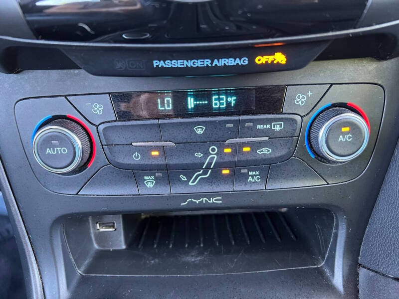 2017 Ford Focus SEL