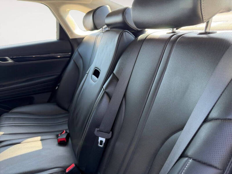 2024 Genesis G80 2.5T