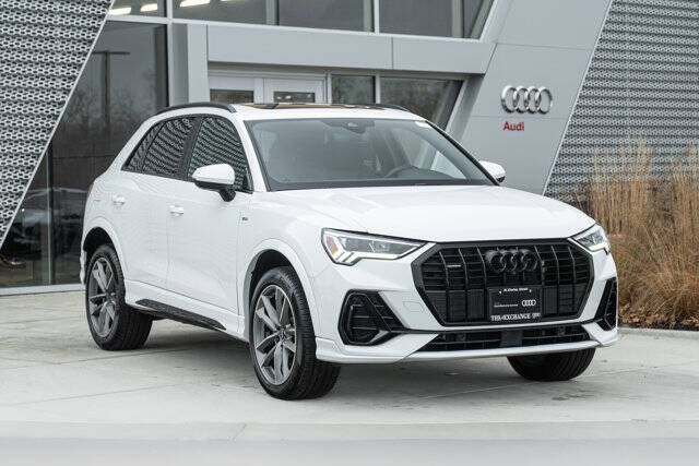 2022 Audi Q3 quattro S line Prem Plus 45 TFSI
