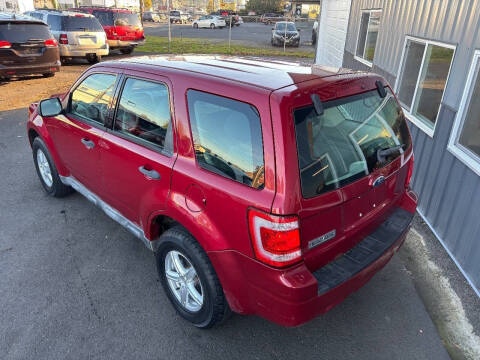 2009 Ford Escape XLS
