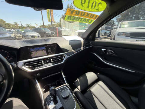 2019 BMW 3 Series 330i