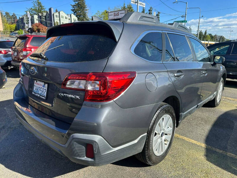 2018 Subaru Outback 2.5i Premium