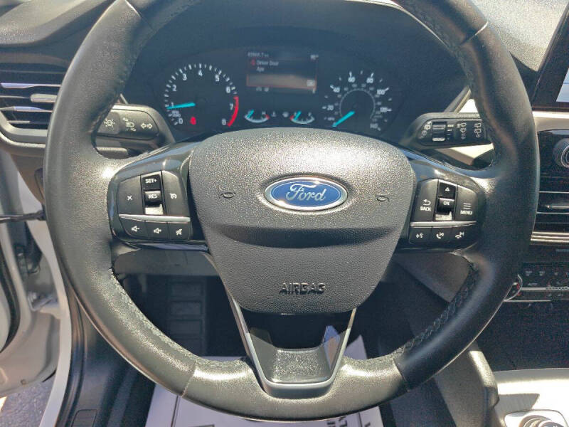 2022 Ford Escape SEL