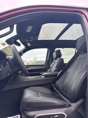 2025 Jeep Wagoneer Carbide