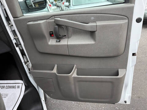 2021 Chevrolet Express 3500