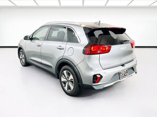 2022 Kia Niro LX
