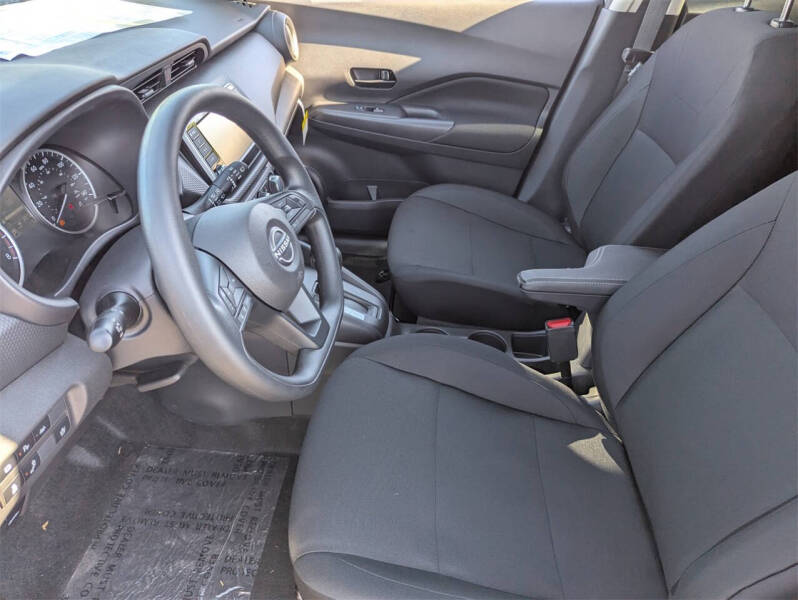 2025 Nissan Kicks Play S