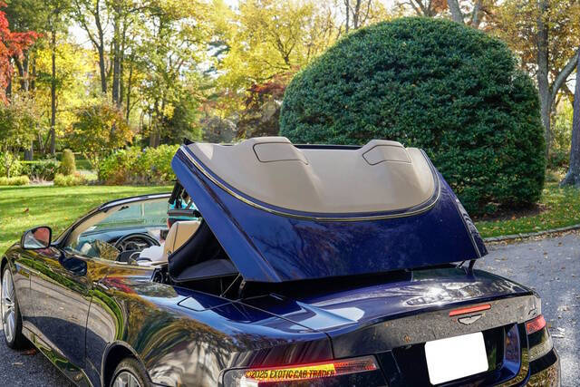 2015 Aston Martin DB9 Volante