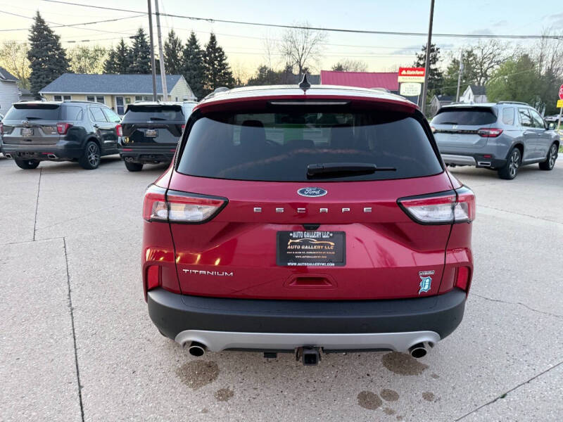 2022 Ford Escape Plug-In Hybrid Titanium