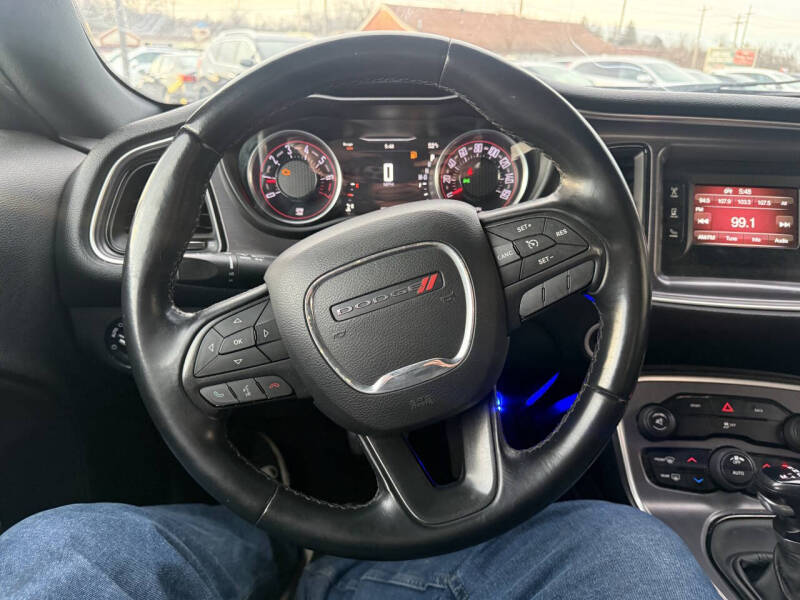 2016 Dodge Challenger SXT