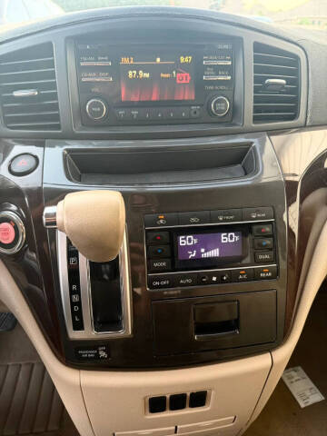 2012 Nissan Quest