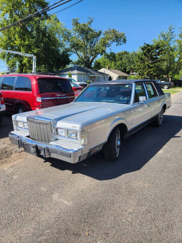 1987 Lincoln Town Car Signature