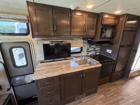 2018 Thor Motor Coach Ace 30.3