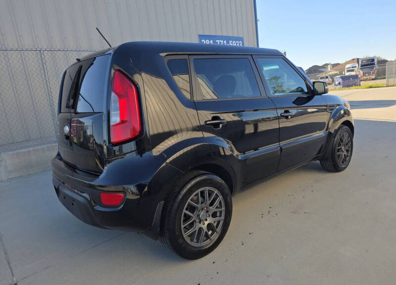 2013 Kia Soul +