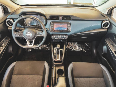 2023 Nissan Versa SV
