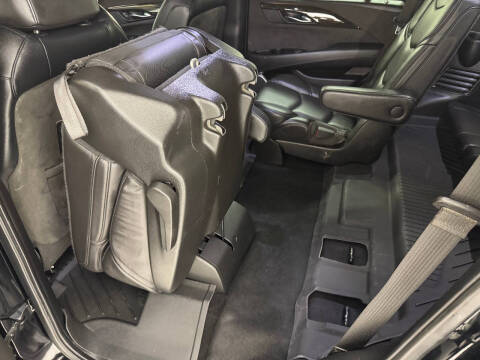 2020 Cadillac Escalade Platinum