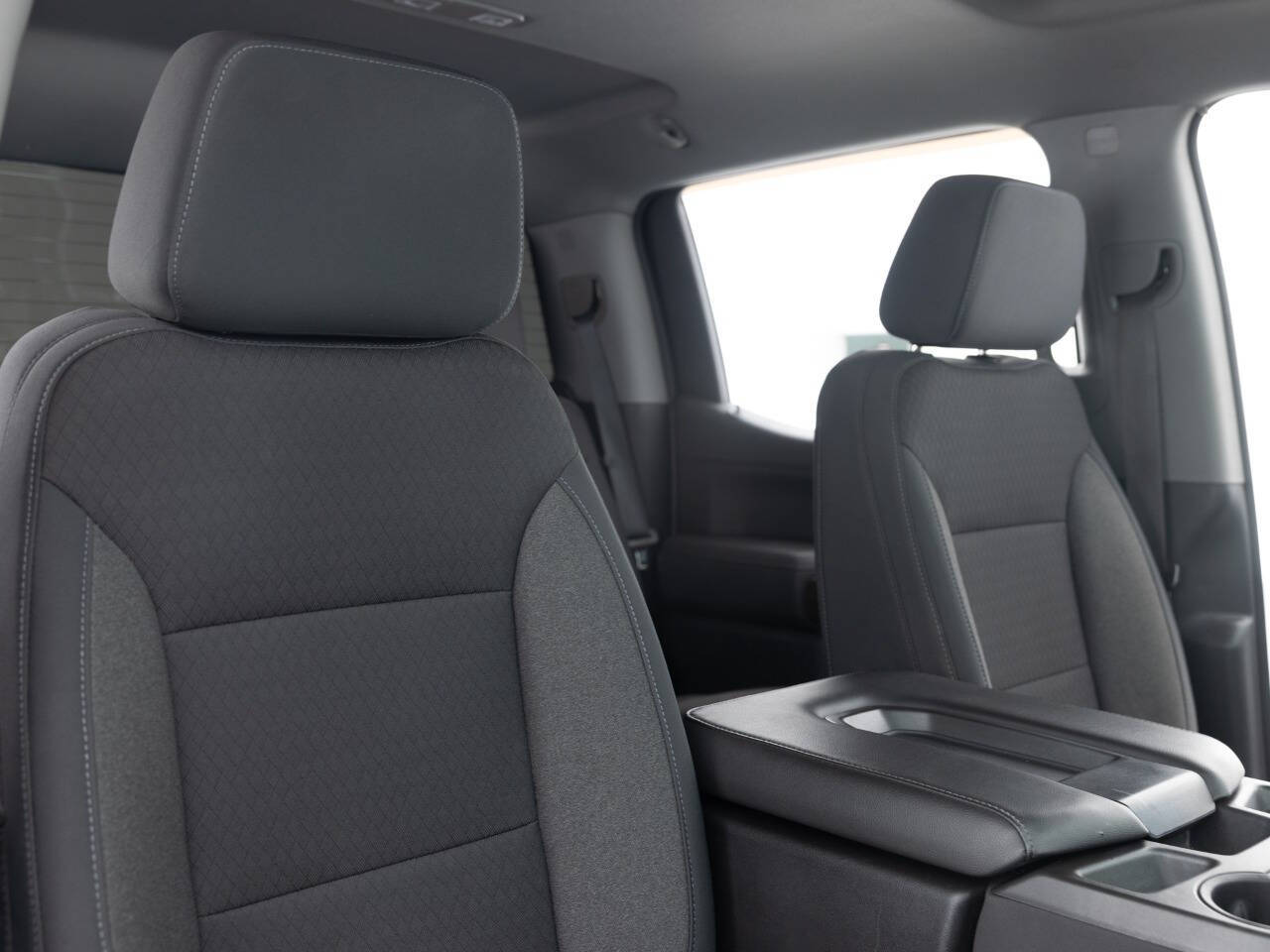 Used Car 2020 Chevrolet Silverado 1500  Lt Trail Boss 4x4 4dr Crew Cab 5.8 Ft. Sb For Sale Under $40,000 In Coal City, Illinois