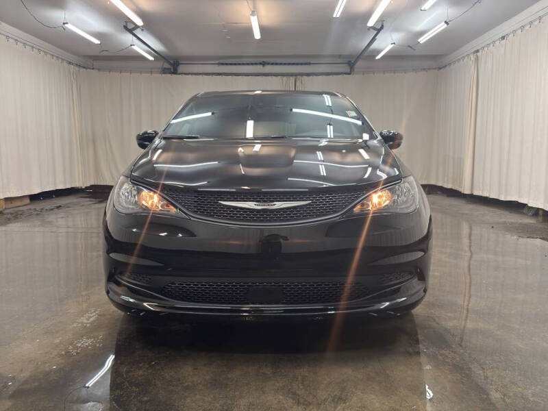 2026 Chrysler Voyager LX