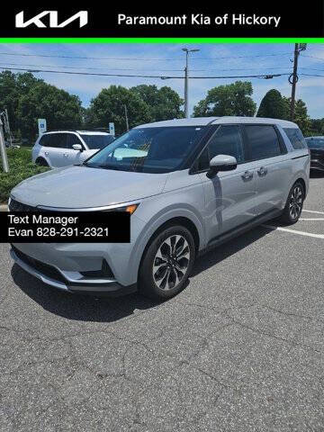 2024 Kia Carnival EX