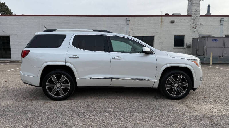 2017 GMC Acadia Denali