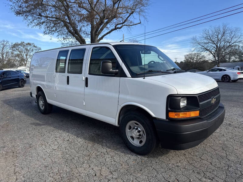 2017 Chevrolet Express 2500