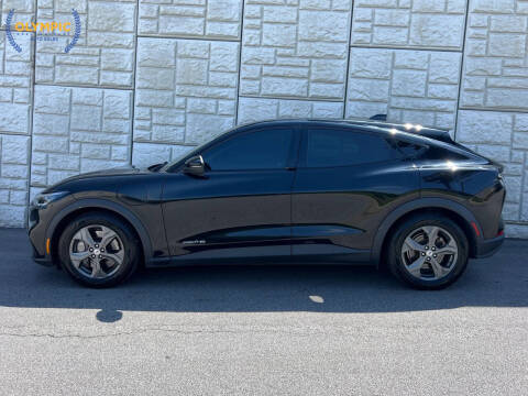 2022 Ford Mustang Mach-E Select