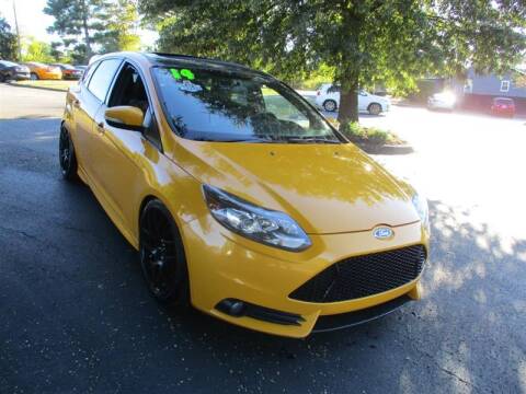 2014 Ford Focus for sale at Euro Asian Cars in Knoxville TN