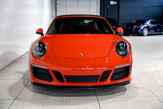 2018 Porsche 911