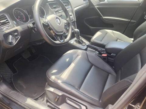 2021 Volkswagen Golf TSI