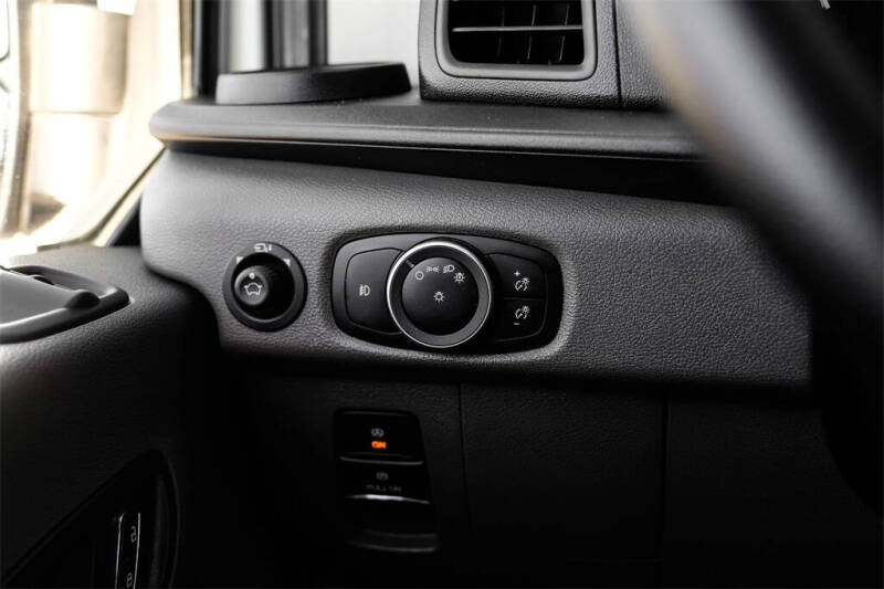 2022 Ford E-Transit 350