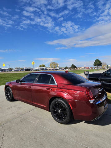 2016 Chrysler 300 Limited