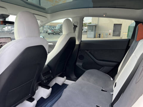 2023 Tesla Model Y Long Range