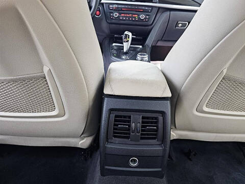 2015 BMW 3 Series 328i