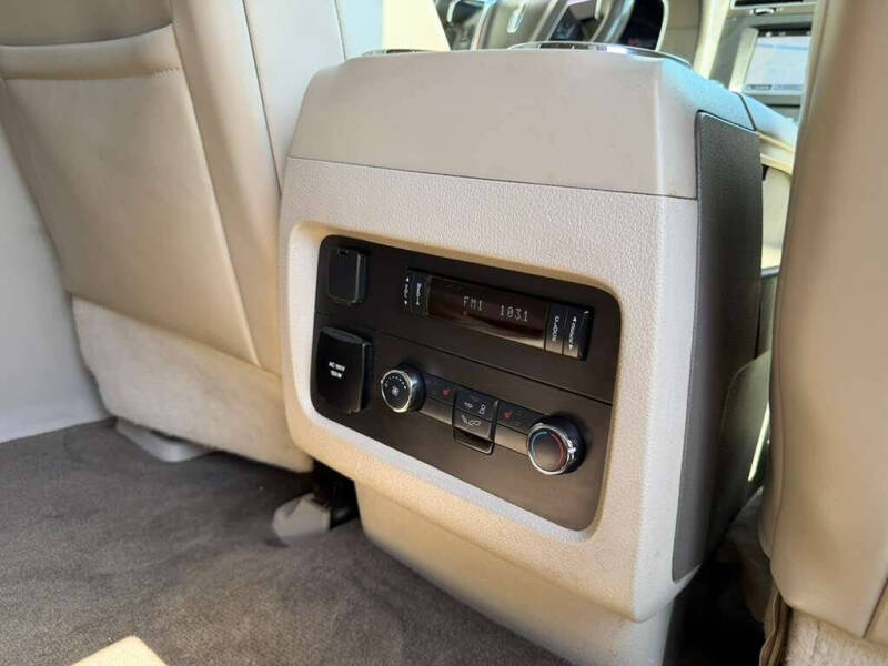 2017 Lincoln Navigator Select