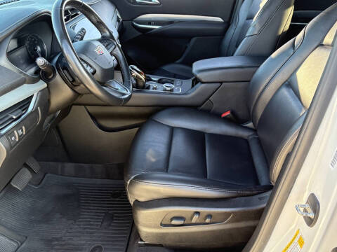 2020 Cadillac XT4 Premium Luxury