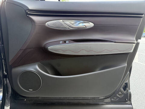 2022 Genesis GV70 2.5T Standard