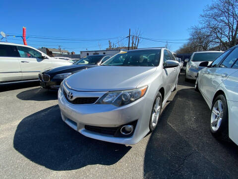 2013 Toyota Camry for sale at OFIER AUTO SALES in Freeport NY