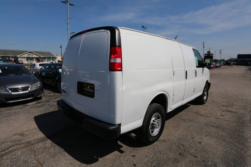 2021 Chevrolet Express 2500