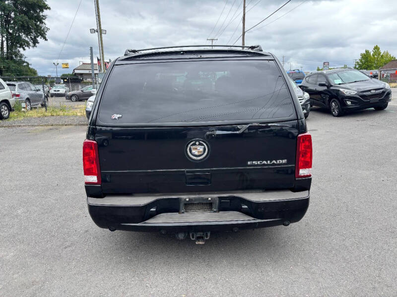 2004 Cadillac Escalade