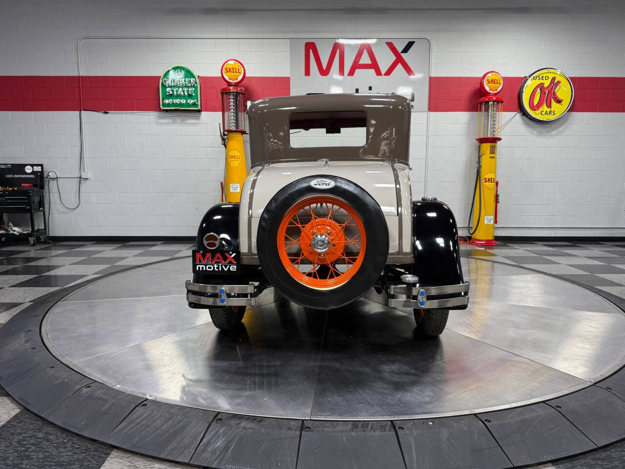 1930 Ford Model A 14