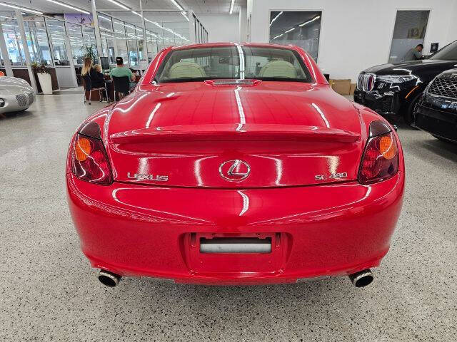 2004 Lexus SC 430