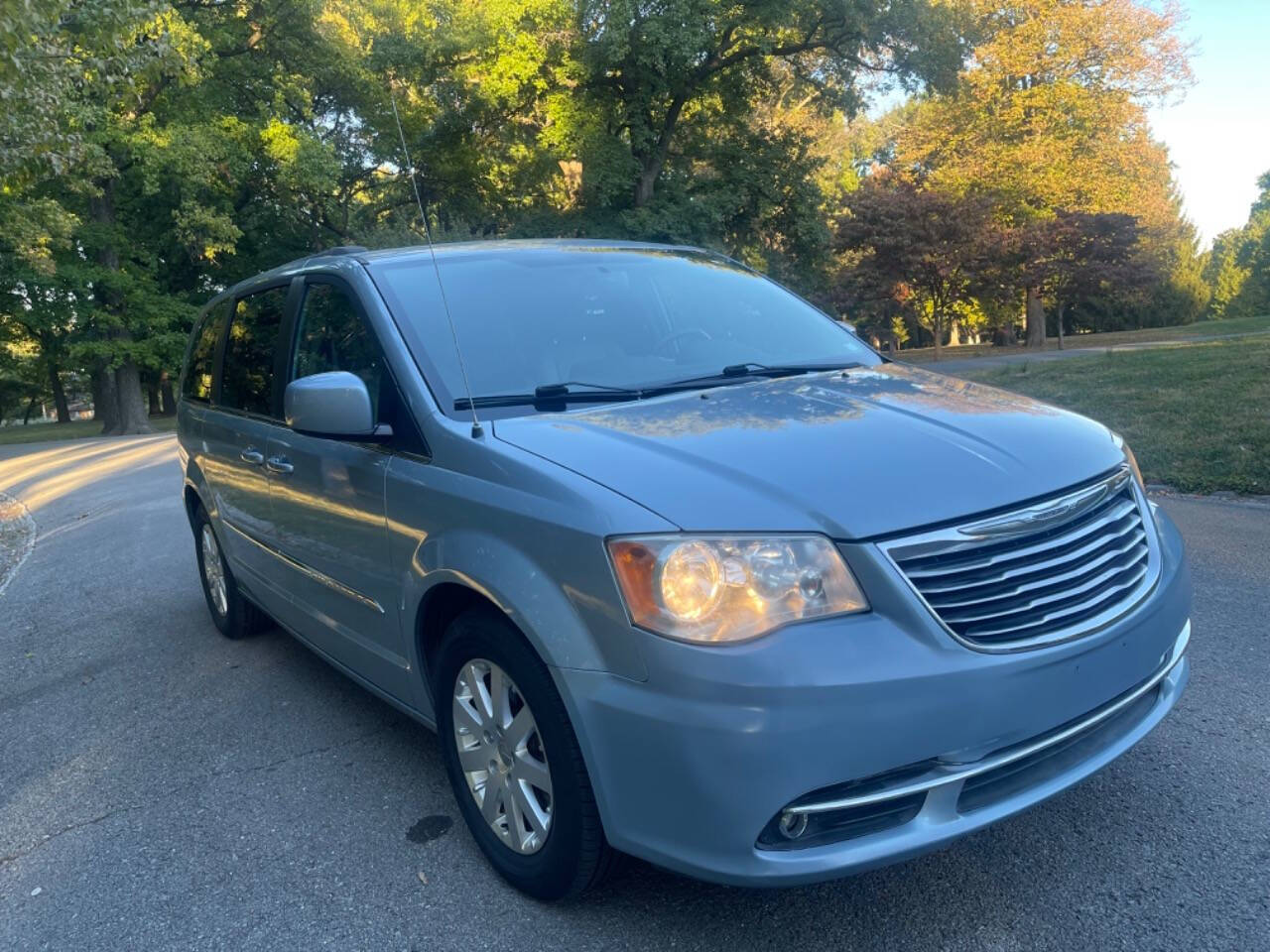 2013 Chrysler Town and Country for sale at Tower Grove Auto in Saint Louis, MO