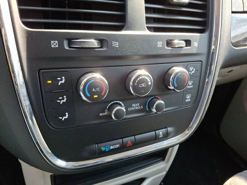 2018 Dodge Grand Caravan SE