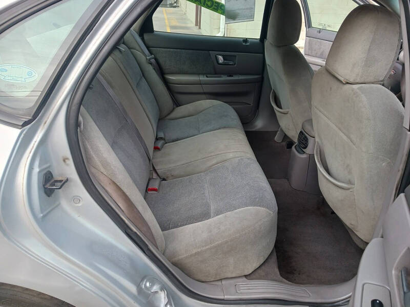 2001 Ford Taurus SEL