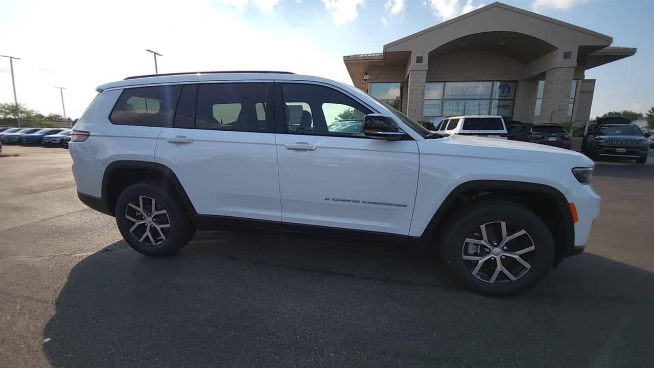 2024 Jeep Grand Cherokee L for sale at Victoria Auto Sales in Victoria, MN